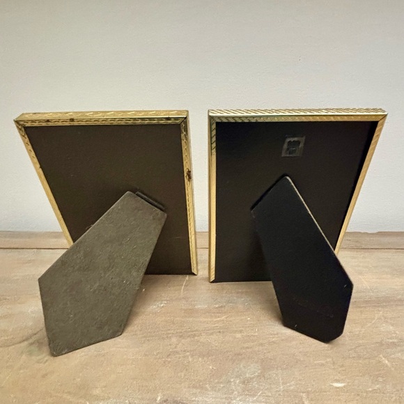 Vintage Elegant Gold Picture Frame Set 5x7 - Picture 6 of 6